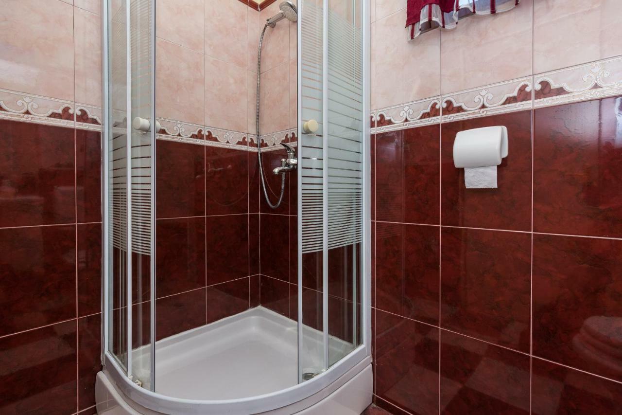 Apartman Mladenka Sukošan Exterior foto